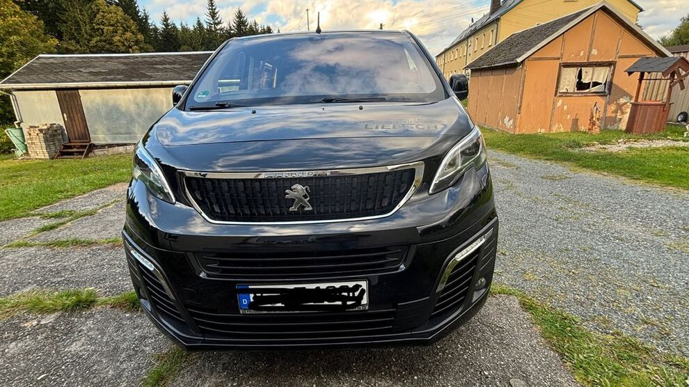 Peugeot Traveller 155.500 km 20.000 € Muldenhammer 08262