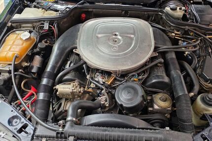 Mercedes-Benz 560 198.000 km 21.998 &euro; Oberstadion 89613