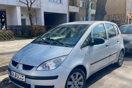 Mitsubishi Colt 202.000 km 950 &euro; Berlin 10965