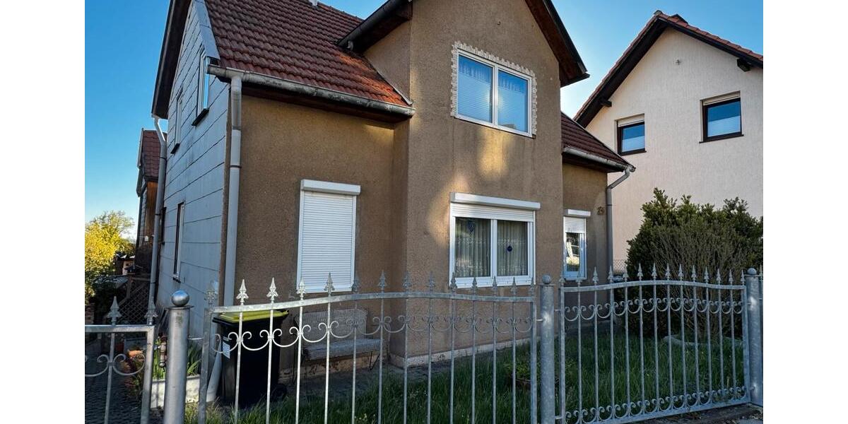 Einfamilienhaus Waltershausen - 5 Zimmer, 106 m&sup2;, 170.000&euro; | Angebot:26637368