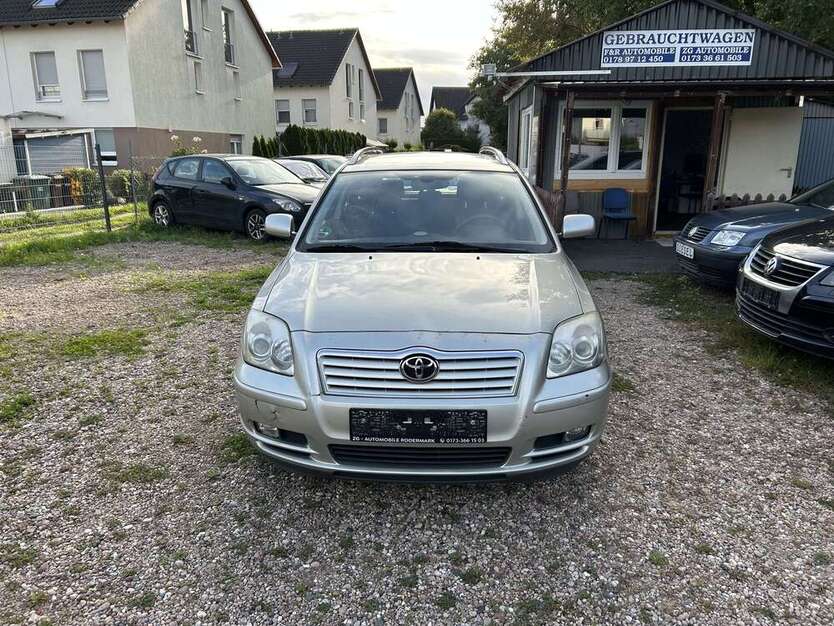 Toyota Avensis 195.422 km 2.200 € Rödermark 63322