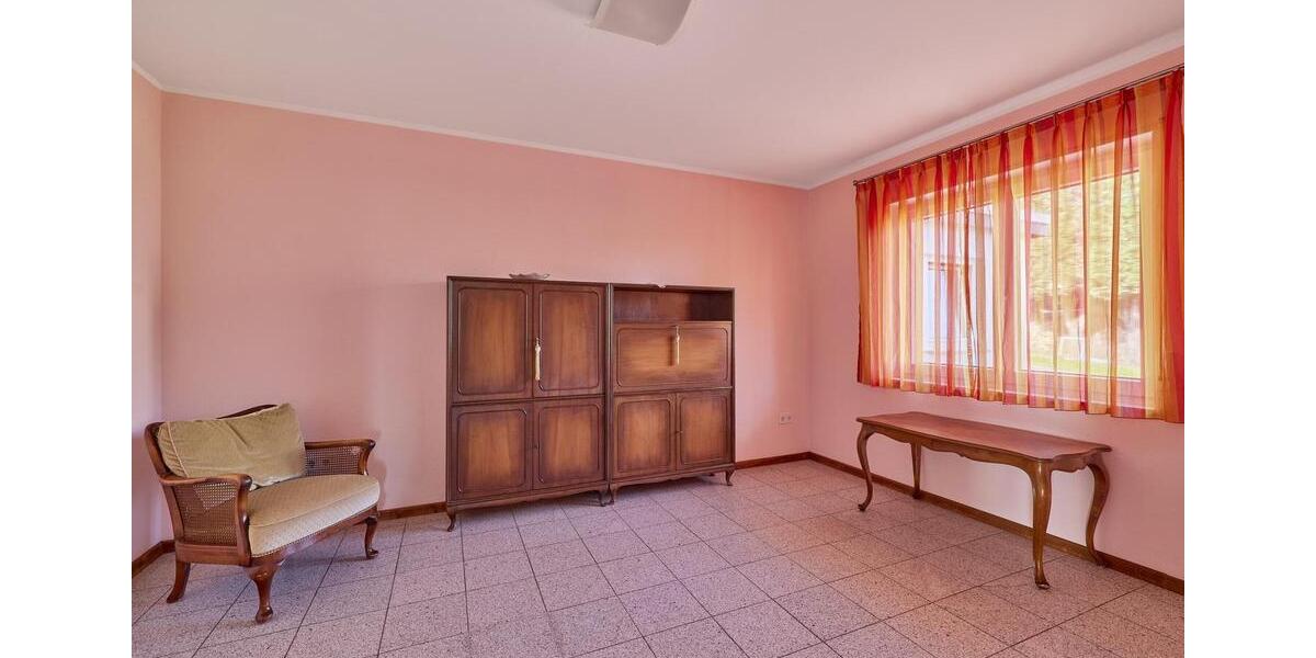 Einfamilienhaus Neckarsteinach - 9 Zimmer, 331 m&sup2;, 2.450&euro; | Angebot:23614375