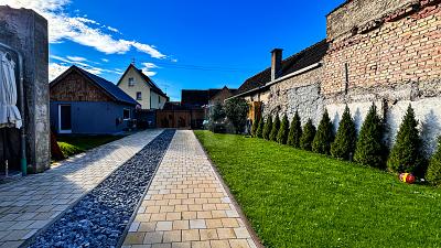 GROßZÜGIGES FAMILIENPARADIES - Einfamilienhaus Sasbach am Kaiserstuhl | Angebot:27016575