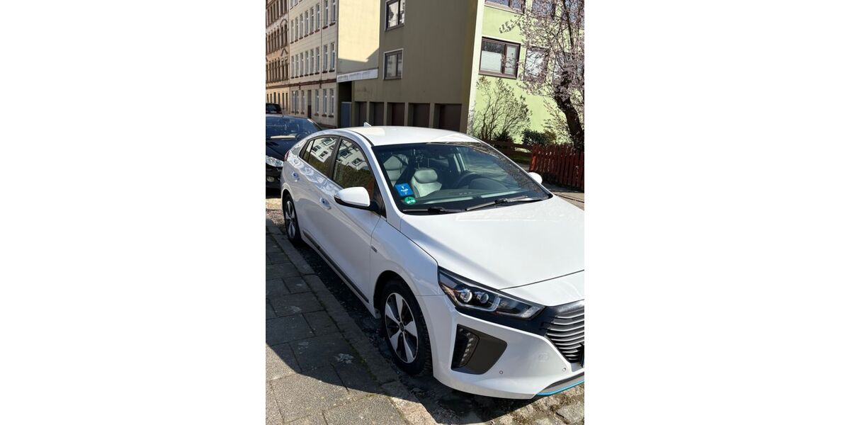Hyundai IONIQ 93.700 km 13.700 &euro; Bremerhaven 27576