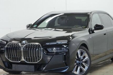 BMW i7 1.300 km 114.440 &euro; Mülheim 45472