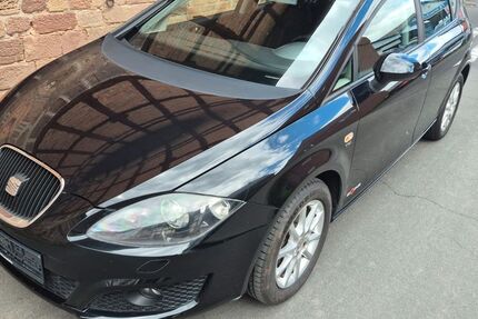 Seat Leon 130.200 km 4.950 &euro; Witzenhausen 37215