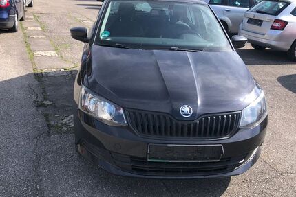 Skoda Fabia 120.615 km 5.300 &euro; Traunstein 83278