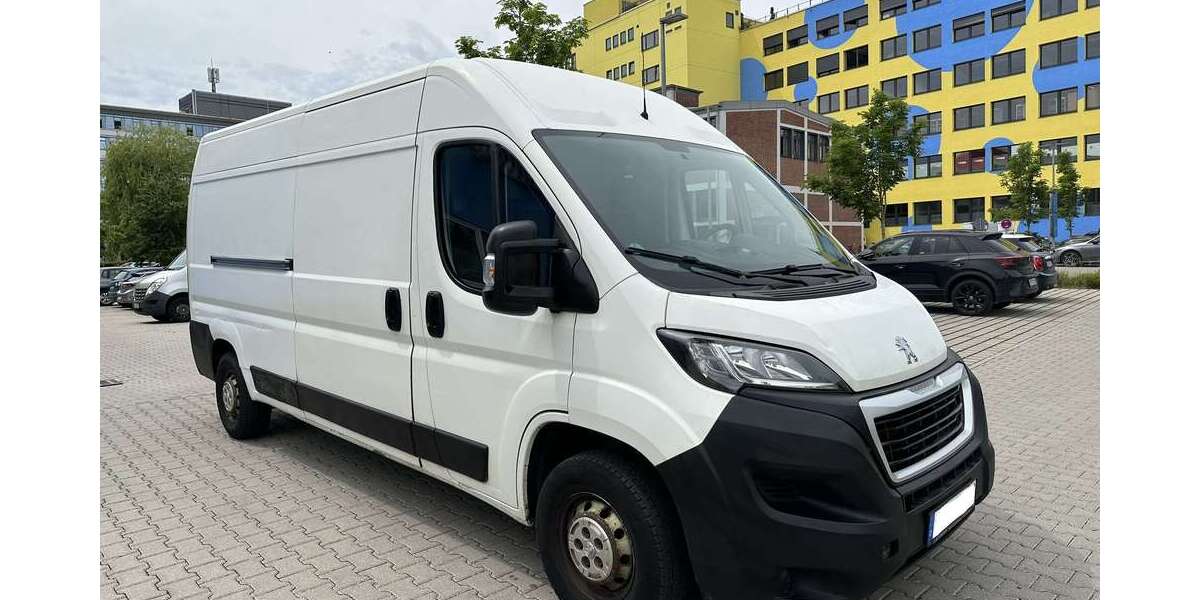 Peugeot Boxer 230.000 km 9.900 &euro; München 80331