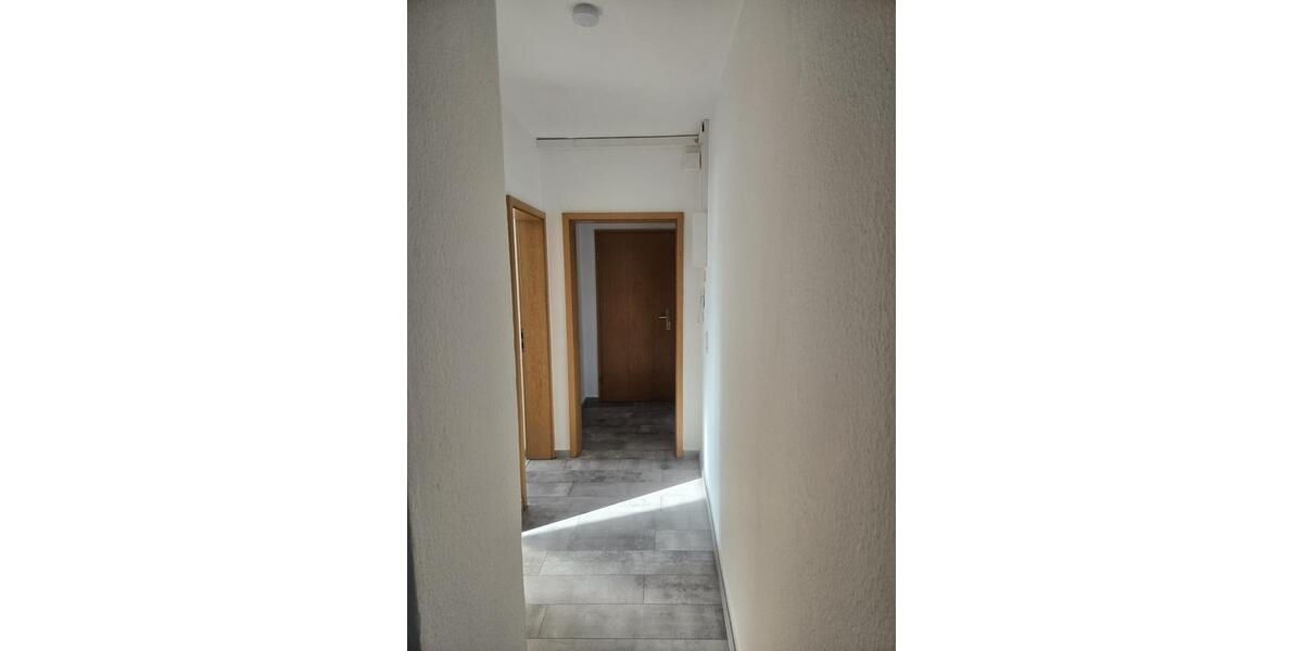 Dachgeschoßwohnung Zwickau Zwickau-West - 5 Zimmer, 110 m&sup2;, 660&euro; | Angebot:25882706