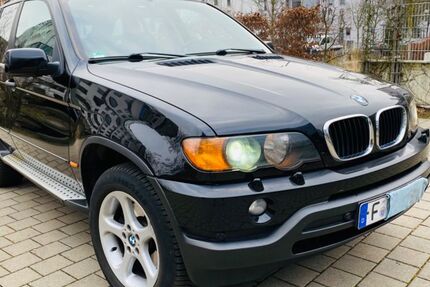 BMW X5 241.000 km 6.990 &euro; Frankfurt am Main 60435