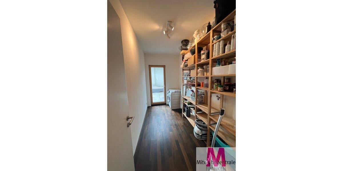 Etagenwohnung Schwabach - 3 Zimmer, 135 m&sup2;, 1.885&euro; | Angebot:26766919