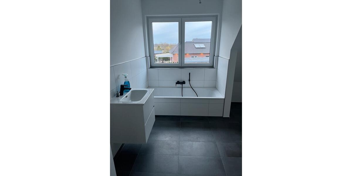 Doppelhaushälfte Salzhausen - 4 Zimmer, 116 m&sup2;, 1.600&euro; | Angebot:25965613