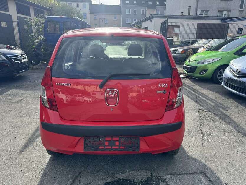 i10