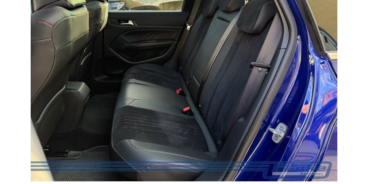 Peugeot 308 GT 180*Pano*TotW*LED*RFK*Denon*SHZ*NAV* 112.235 km 11.990 &euro; Berlin 13187