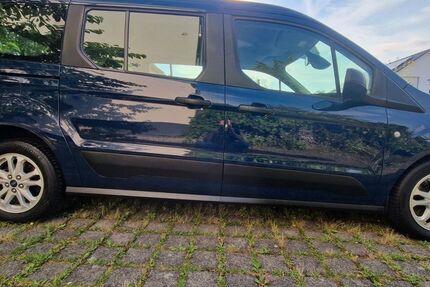 Ford Tourneo Connect 109.000 km 12.300 &euro; Ahlen 59229