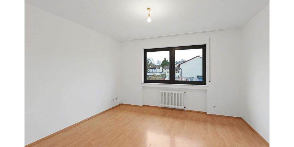 Etagenwohnung Bonn / Mehlem Mehlem - 3 Zimmer, 83 m&sup2;, 1.100&euro; | Angebot:25030661