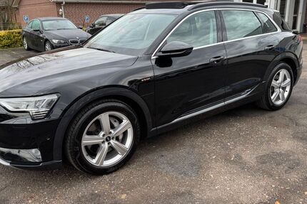 Audi e-tron 36.000 km 40.600 &euro; Ahausen (ehem. TÜV Gelände) 27367