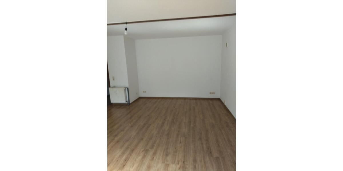 Etagenwohnung Üttfeld - 2 Zimmer, 70 m&sup2;, 550&euro; | Angebot:26692688