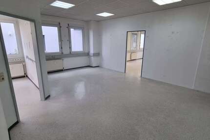 Gewerbeobjekt Karlsbad - 900&euro; | Angebot:23429923