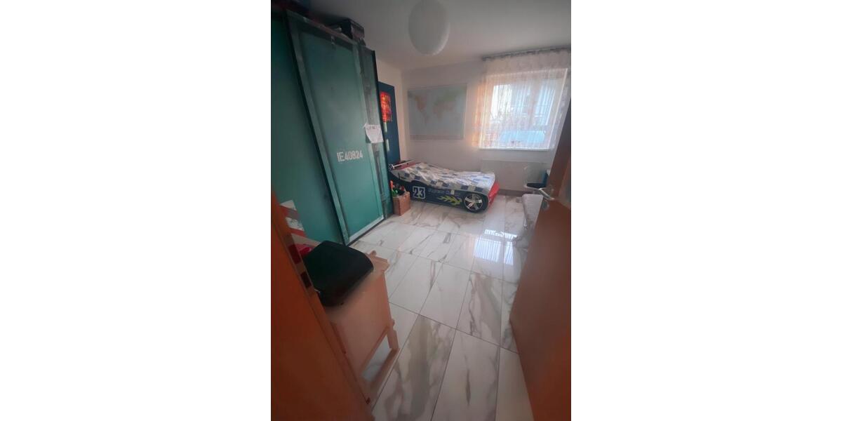 Gepflegte Erdgeschosswohnung mit BalkonTerrasse und Gartenanteil 3 zimmer