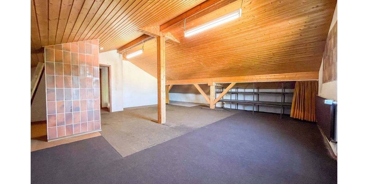 Einfamilienhaus Neuötting - 8 Zimmer, 229 m&sup2;, 660.000&euro; | Angebot:26541162
