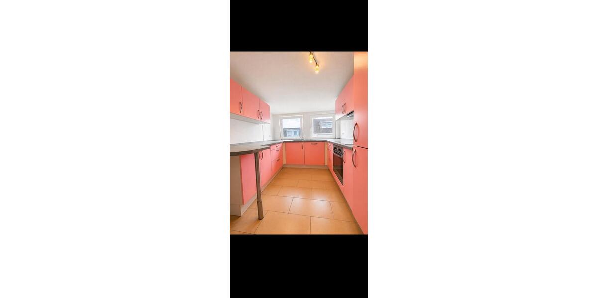 Dachgeschoßwohnung Neuwied - 6 Zimmer, 150 m&sup2;, 1.300&euro; | Angebot:26662816