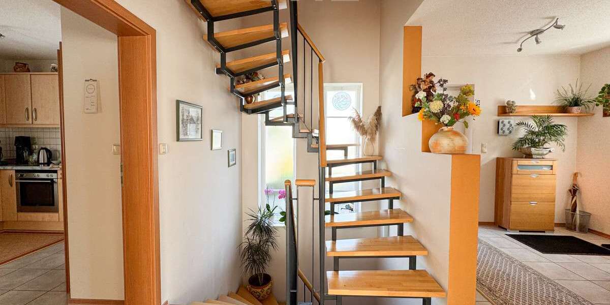 Büro in Regenstauf 370.000 € 121.03 m² zimmer