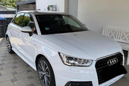Audi A1 80.000 km 12.900 &euro; Neuenburg 79395