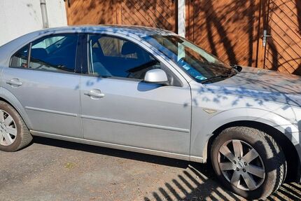 Ford Mondeo 196.000 km 1.999 &euro; Gera 07548