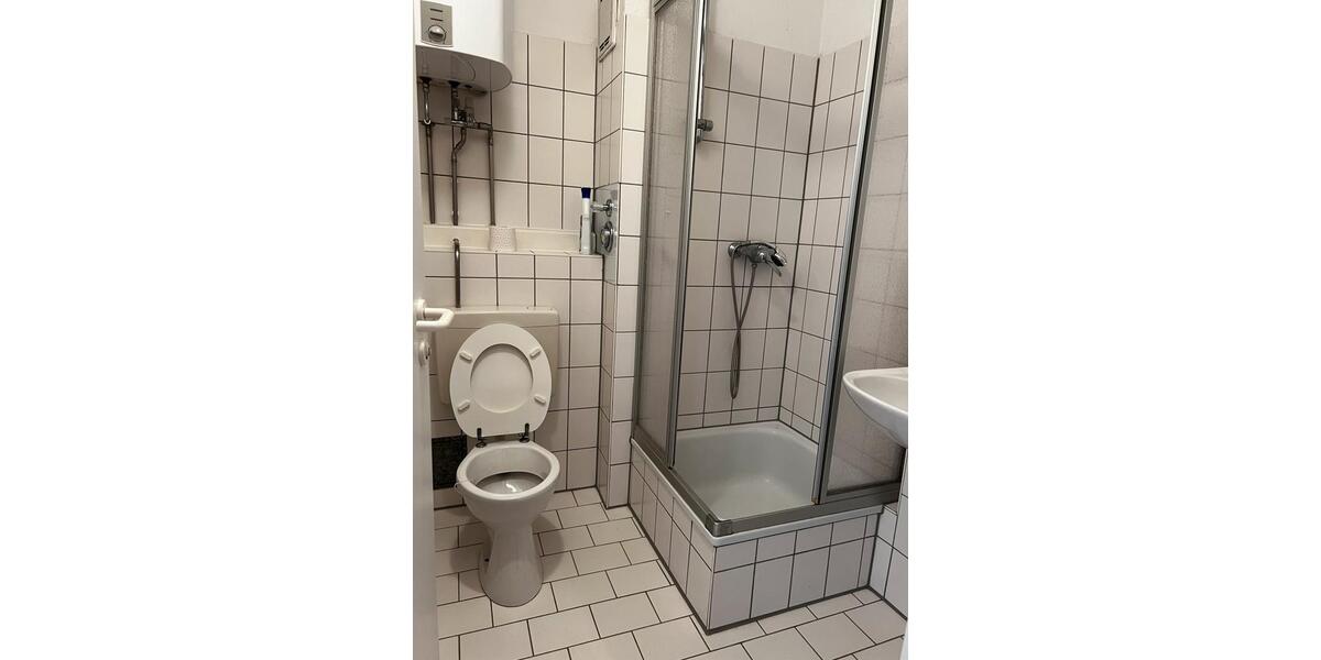 Dachgeschoßwohnung Auerbach in der Oberpfalz - 1 Zimmer, 23 m&sup2;, 270&euro; | Angebot:26164371