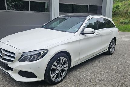 Mercedes-Benz C 220 321.800 km 10.900 &euro; Wallhausen 55595