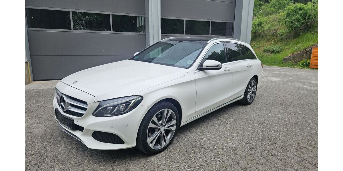 Mercedes-Benz C 220 321.800 km 10.900 &euro; Wallhausen 55595