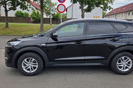Hyundai TUCSON 124.900 km 13.100 &euro; Rüsselsheim 65428