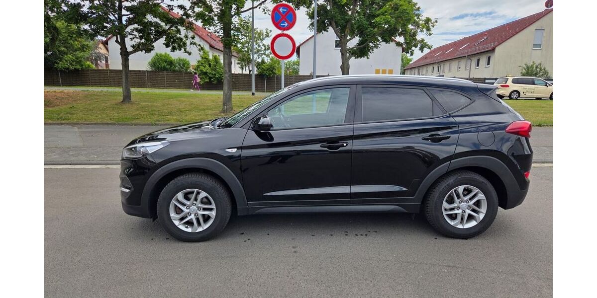 Hyundai TUCSON 124.900 km 13.500 &euro; Rüsselsheim 65428
