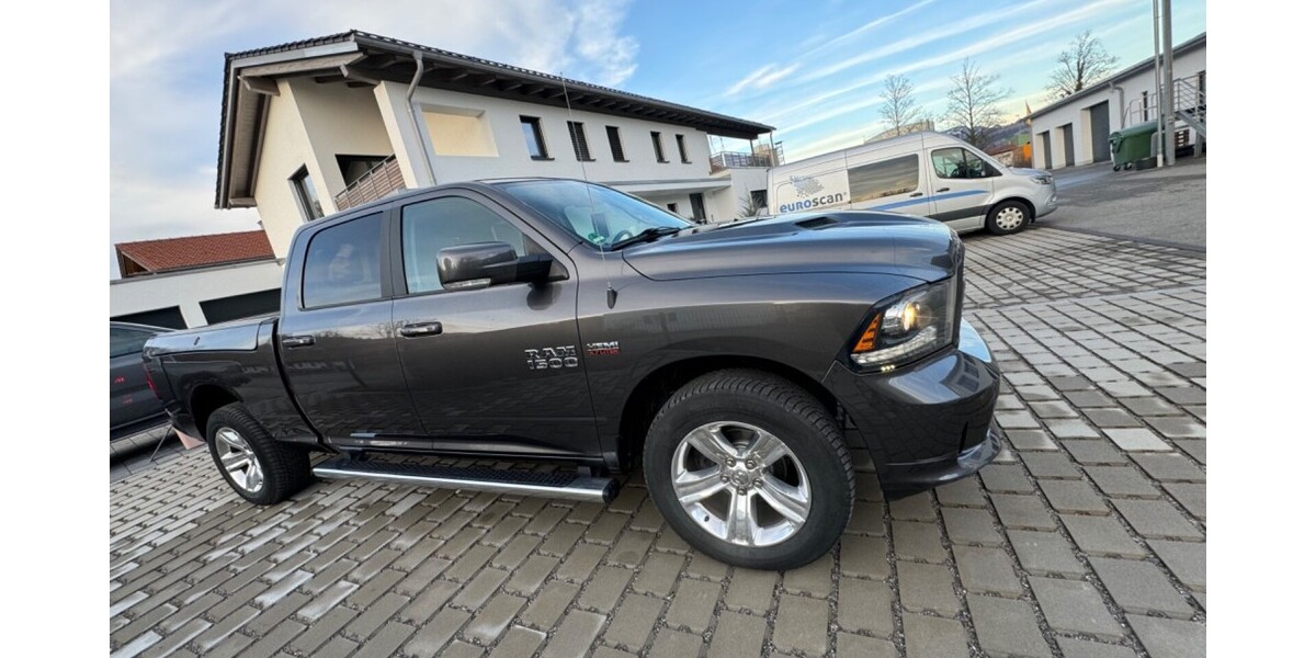 Dodge Ram 134.000 km 30.000 € Kiefersfelden 83088