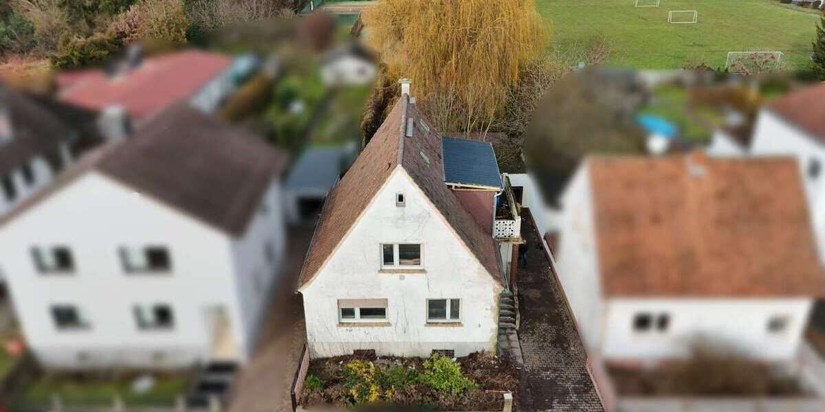 Einfamilienhaus Nidda - 4 Zimmer, 130 m&sup2;, 179.000&euro; | Angebot:24593909