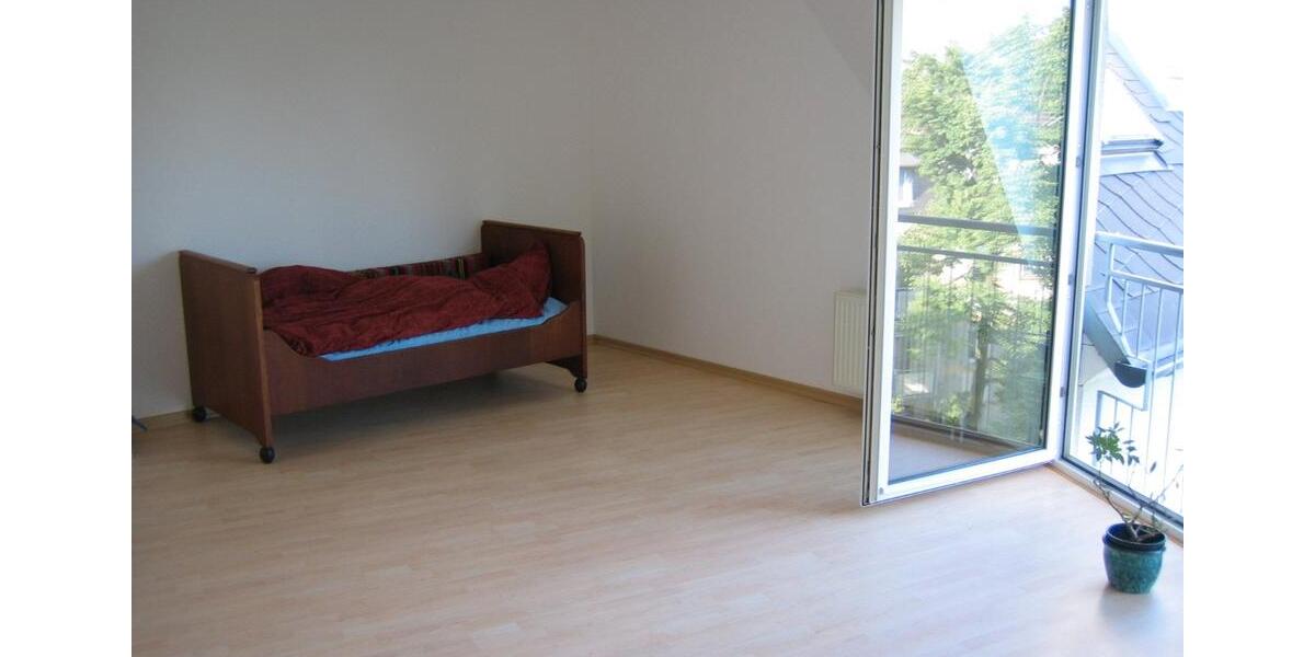 Dachgeschoßwohnung Leipzig Süd - 1.5 Zimmer, 43 m&sup2;, 125.000&euro; | Angebot:26828053