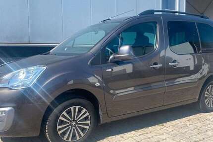 Peugeot Partner 128.000 km 7.800 &euro; Kranenburg 47559