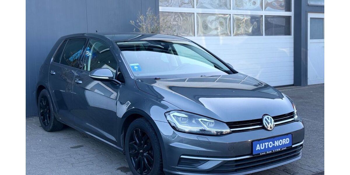VW Golf 128.944 km 10.990 &euro; Husum 25813