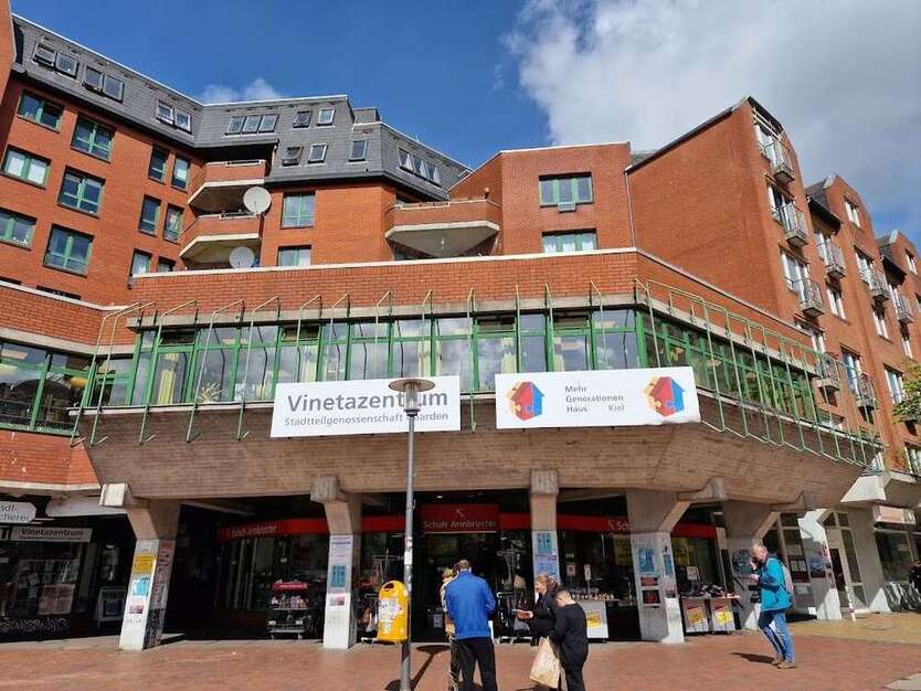 Einzelhandel in Kiel 2.237,30 € 172.1 m²