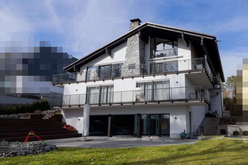Haus zum Kaufen in Schwaig 2.790.000 € 394 m²