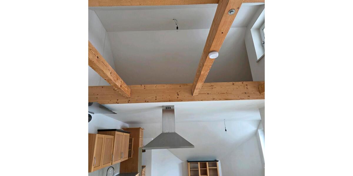 Dachgeschoßwohnung Nittendorf - 3.5 Zimmer, 94 m&sup2;, 1.150&euro; | Angebot:25149755