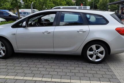 Opel Astra 198.819 km 3.100 &euro; Berlin 10969