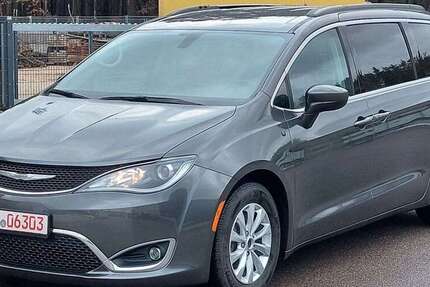 Chrysler Pacifica 146.000 km 19.400 &euro; Postbauer-Heng 92353