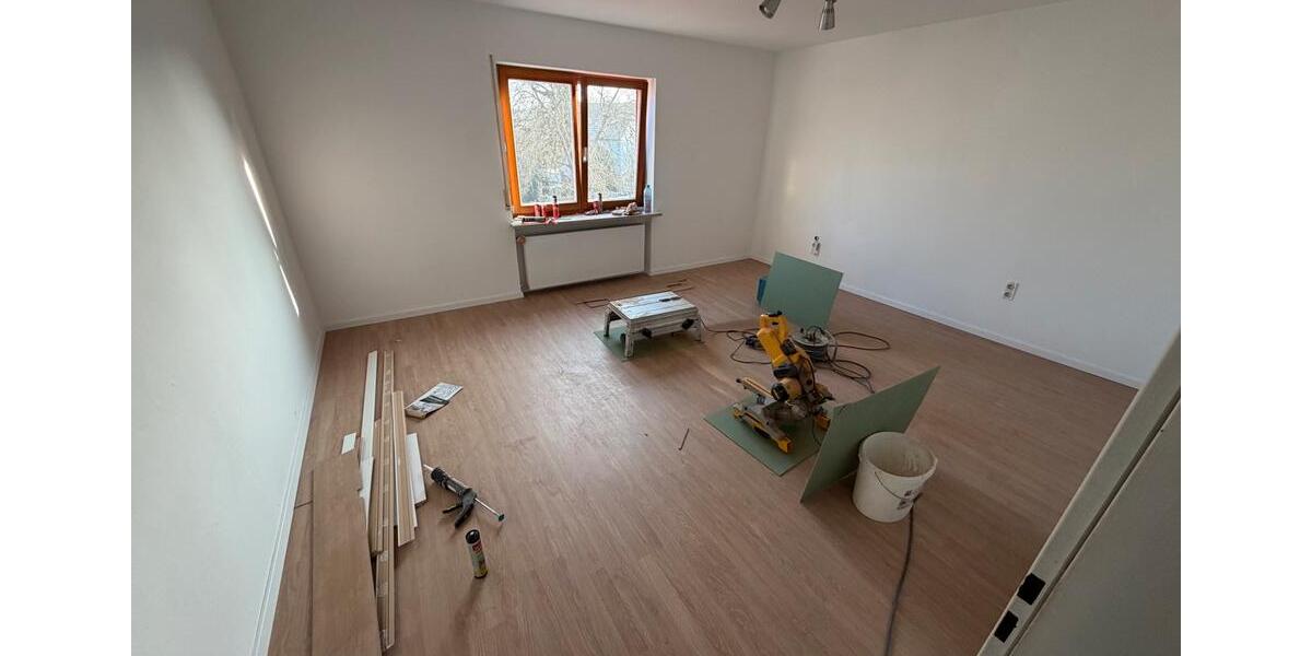 Etagenwohnung Teublitz - 4 Zimmer, 113 m&sup2;, 990&euro; | Angebot:24174973