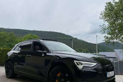 Audi e-tron 139.000 km 26.990 &euro; Weilbach 63937