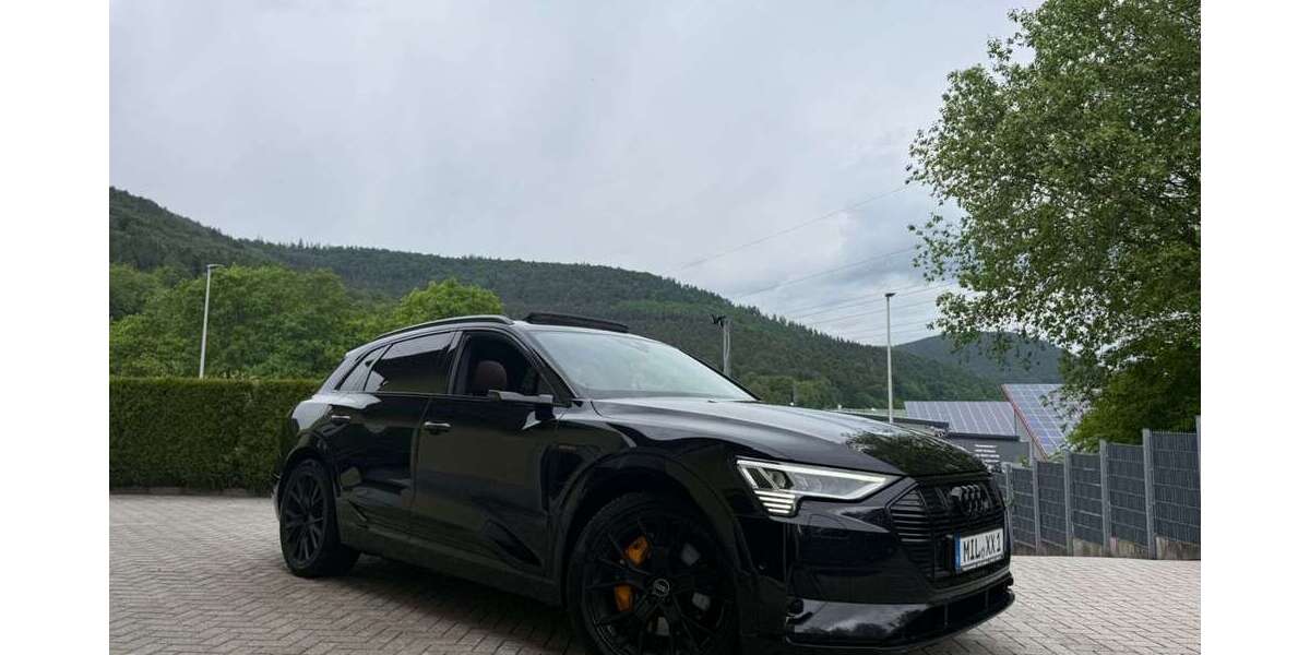 Audi e-tron 139.000 km 26.990 &euro; Weilbach 63937
