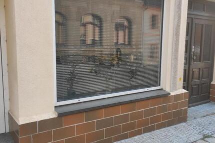 Wohnhaus saniert 250 m2 Wohnfläche 15 zimmer