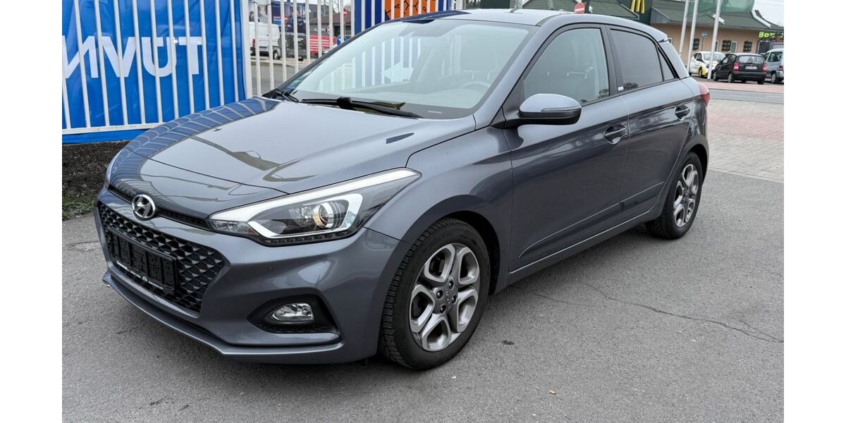 Hyundai i20 92.000 km 10.490 &euro; Ahaus 48683