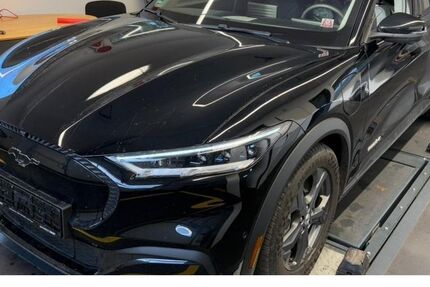 Ford Mustang Mach-E 33.990 km 32.690 € Bensheim 64625